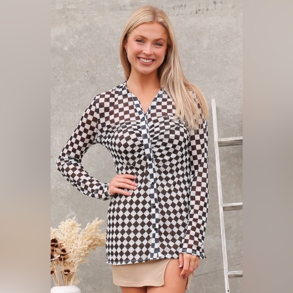 Checkered mesh long sleeve button down top - Picture 7 of 10